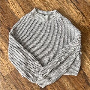 Forever 21 Light Gray Crew Neck Sweater